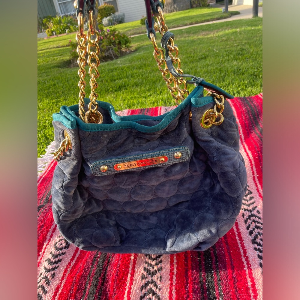 Y2K Vintage Juicy Couture Blue Quilted Women's Bag with chain straps